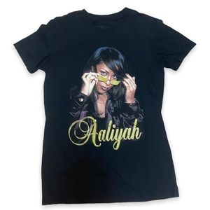 Aaliyah Shirt Small